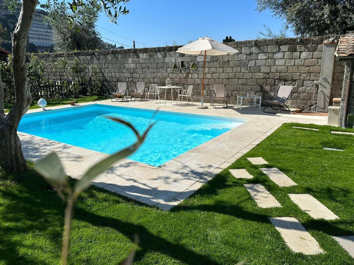 Suite Lidia B&B Соренто Екстериор снимка