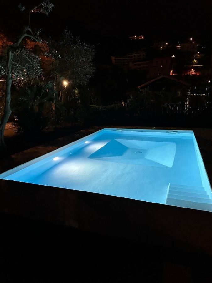 Suite Lidia B&B Соренто Екстериор снимка