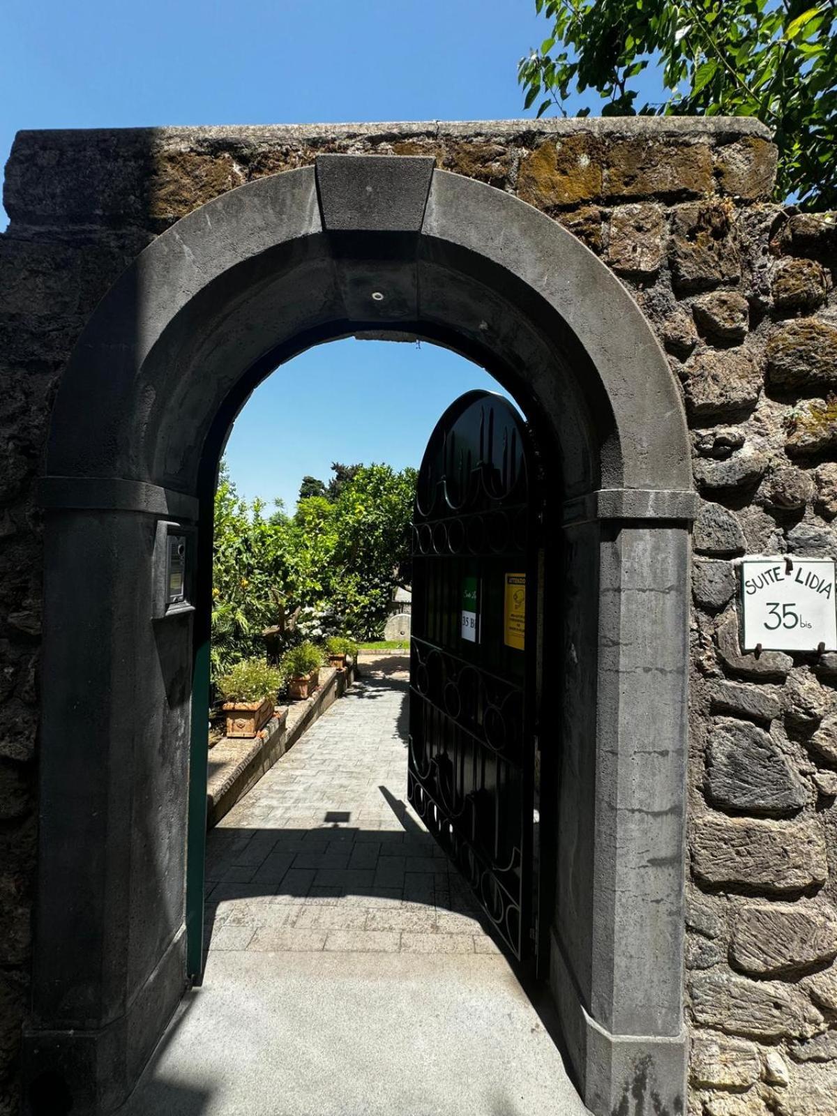 Suite Lidia B&B Соренто Екстериор снимка